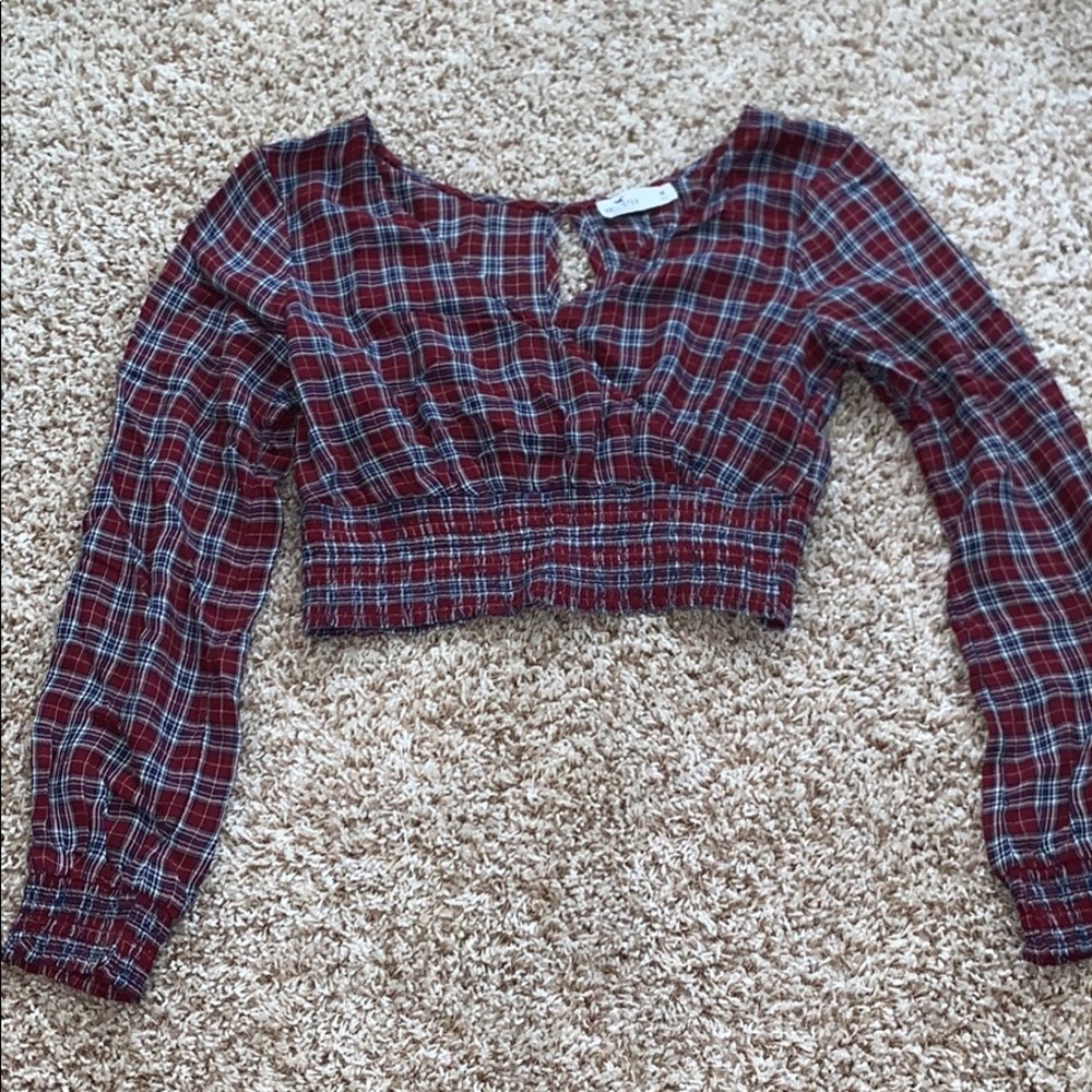 crop top with long sleeves